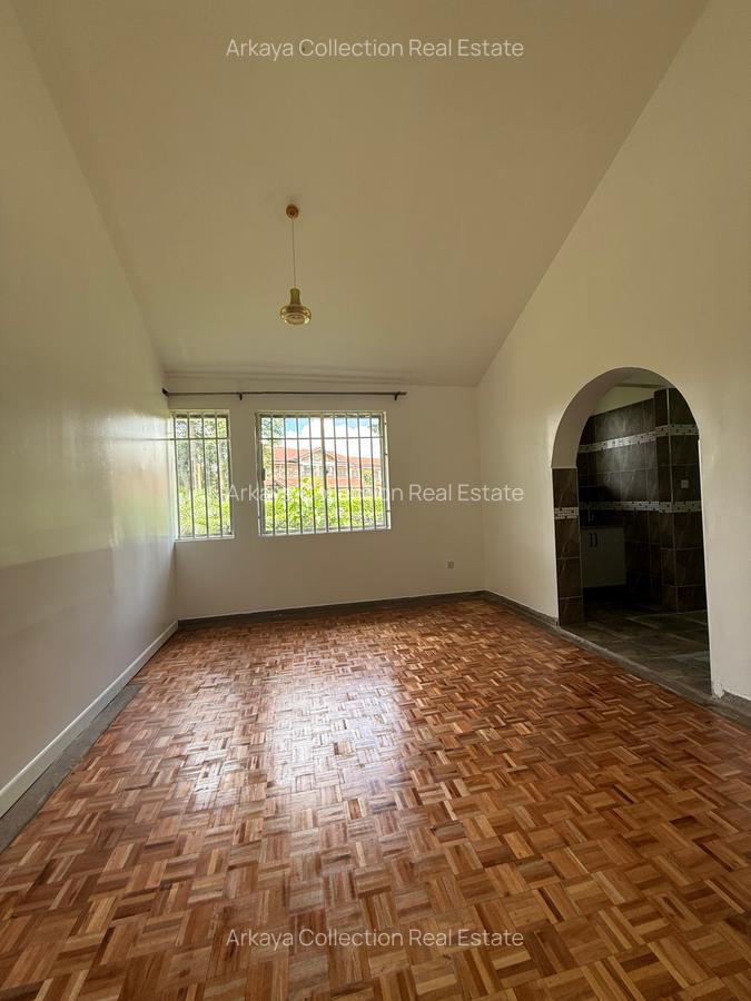 5 Bed House with En Suite in Nyari - 7