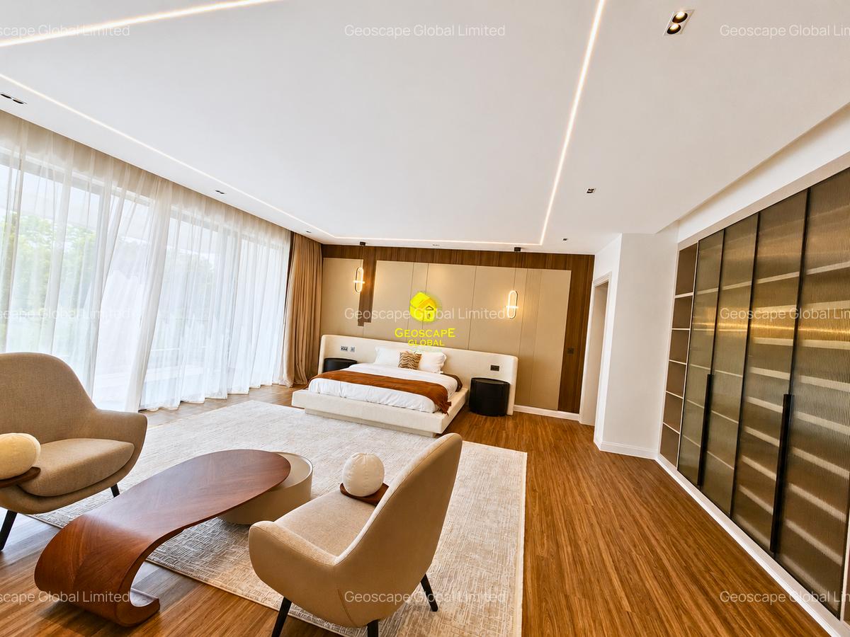 5 Bed House with En Suite in Runda - 5