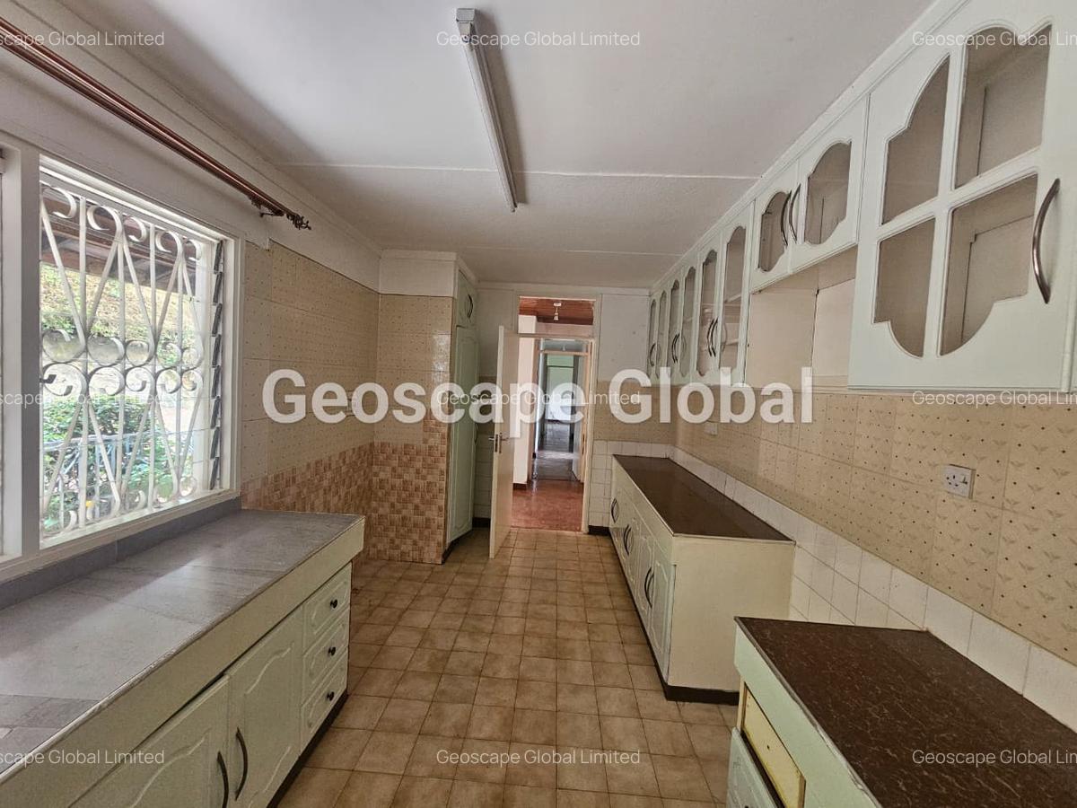 4 Bed House with En Suite in Loresho - 4