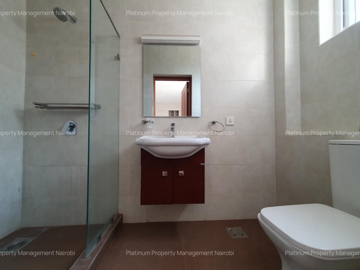 4 Bed Apartment with En Suite at Githuri Rd - 13