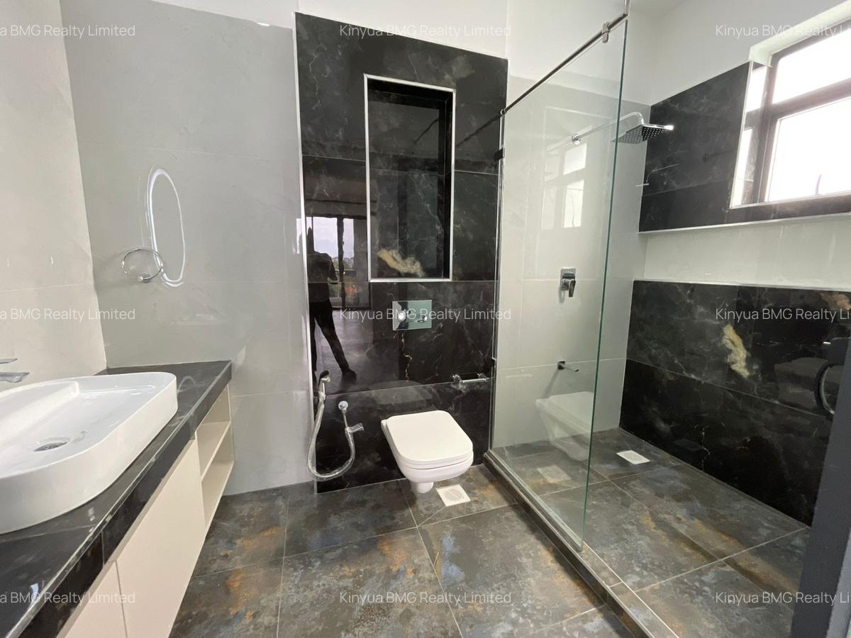 Serviced 3 Bed Apartment with En Suite at Off Links Road - 10