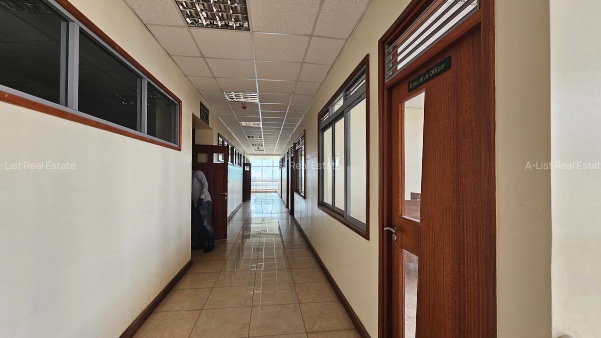 4,400 ft² Commercial Property with Service Charge Included at Upper Hill Area - 4