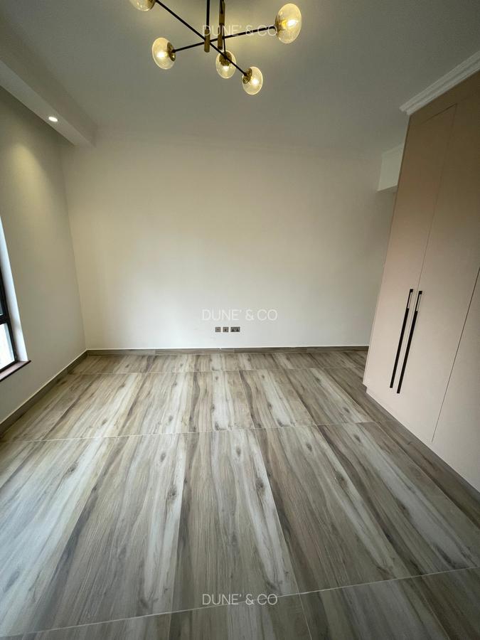 2 Bed Apartment with En Suite in Westlands Area - 15