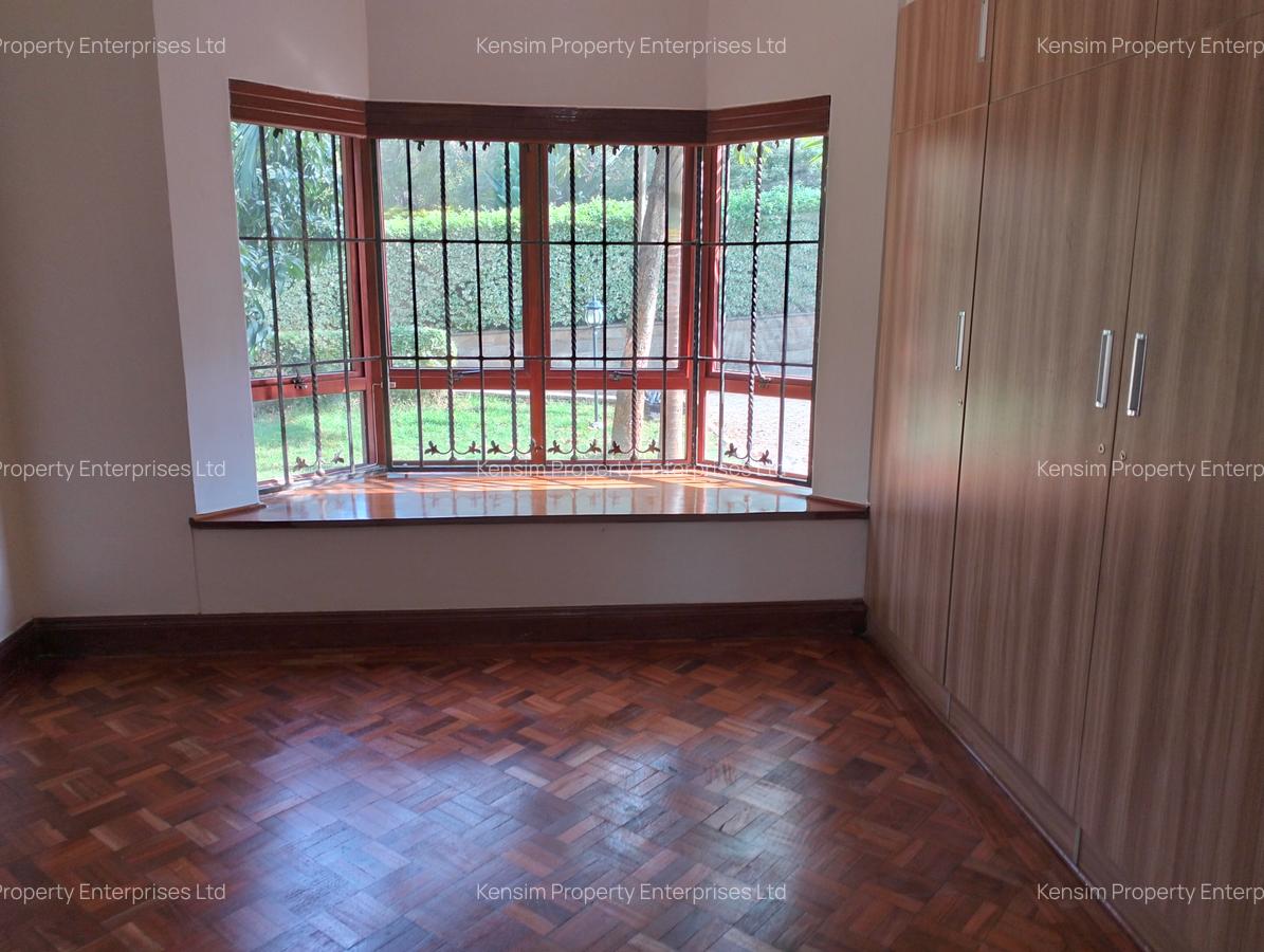 5 Bed Townhouse with En Suite in Runda - 8