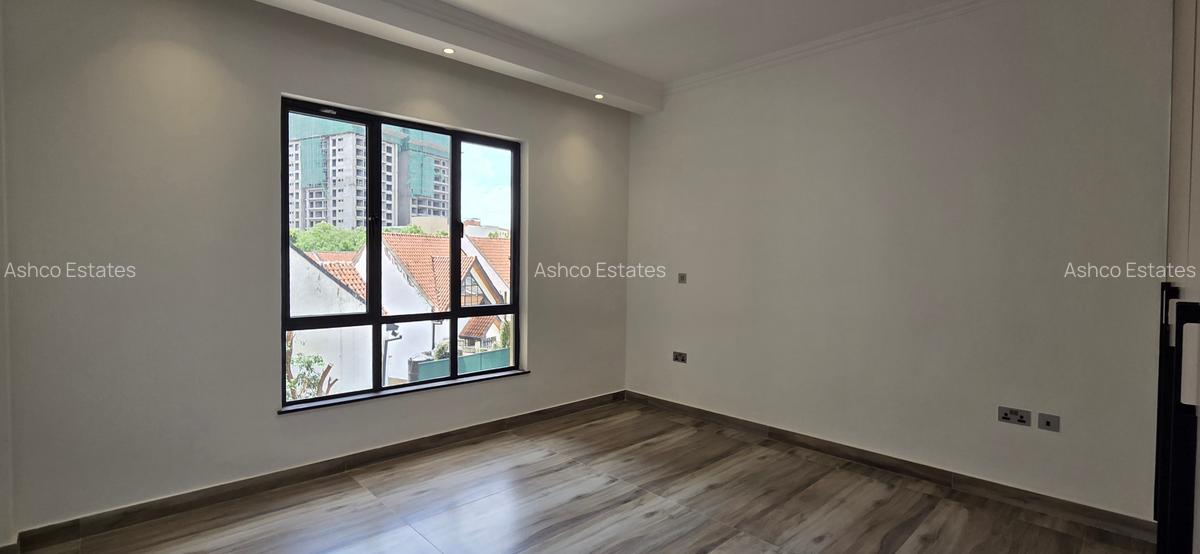 2 Bed Apartment with En Suite at Brookside Grove - 11