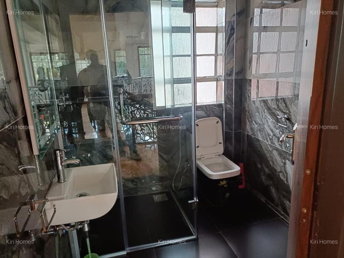 4 Bed Townhouse with En Suite in Runda - 11