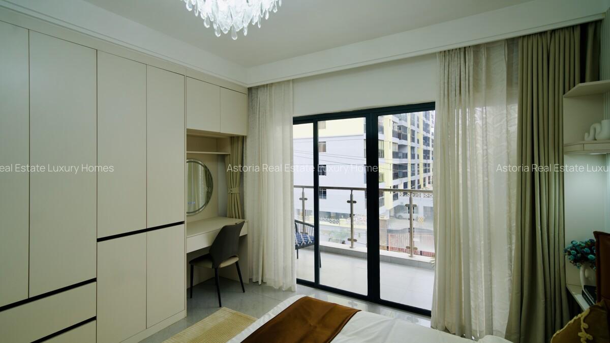 3 Bed Apartment with En Suite at 2026-424 - 10