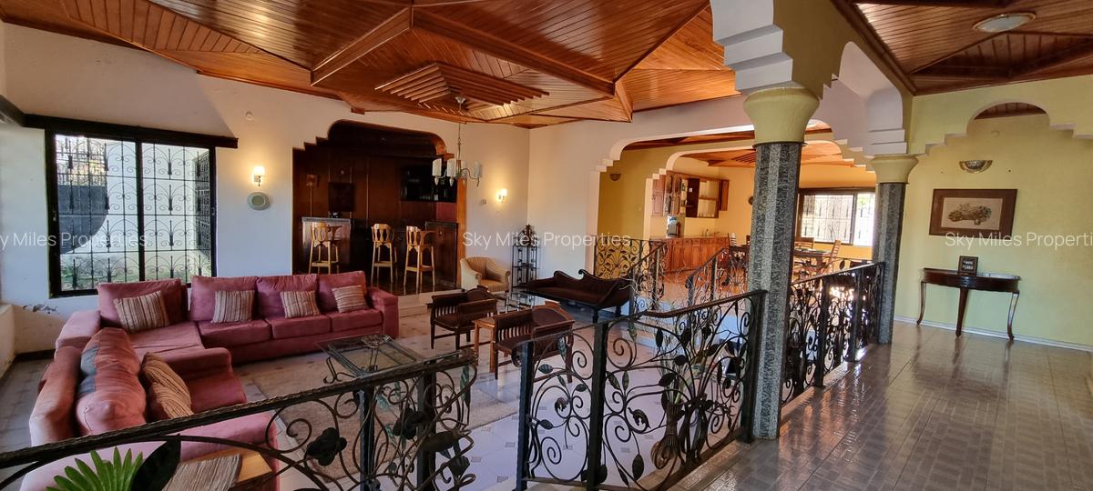 4 Bed Villa with En Suite at Pride Inn - 11