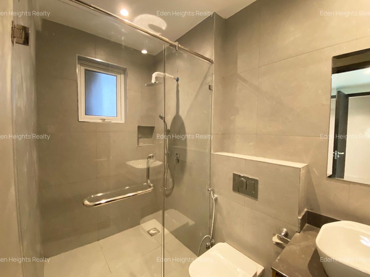 2 Bed Apartment with En Suite in General Mathenge - 12
