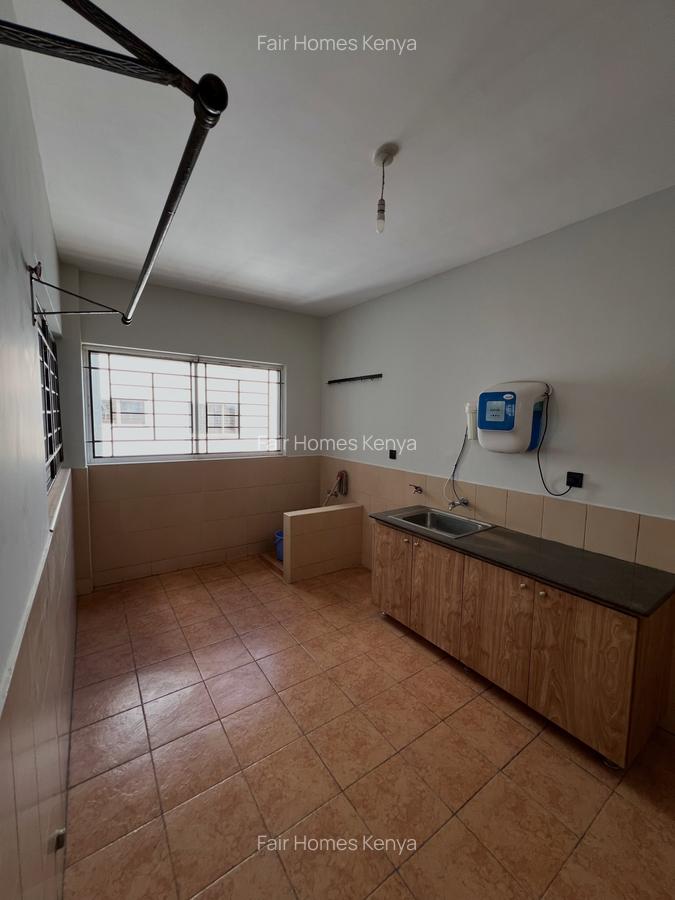 3 Bed Apartment with En Suite at Gatundu Road - 4