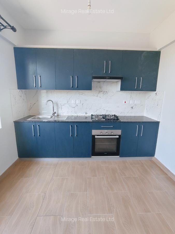 1 Bed Apartment with Swimming Pool in Garden Estate - 7