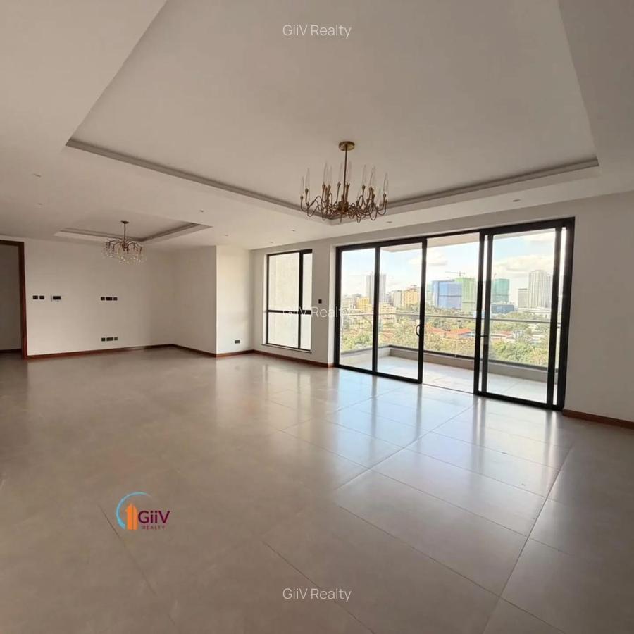 3 Bed Apartment with En Suite in Riverside - 4