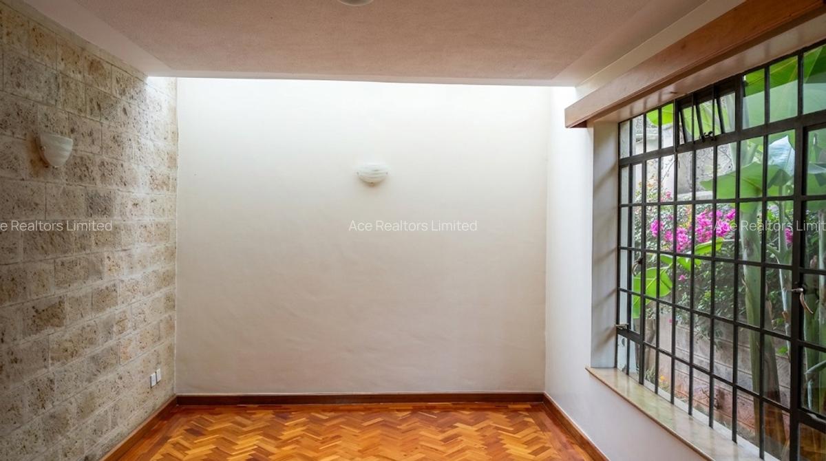 4 Bed Townhouse with En Suite at Shanzu Road - 11