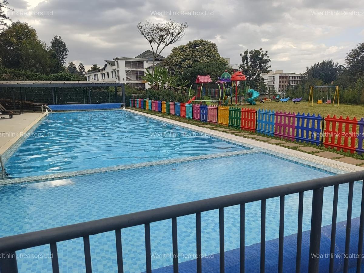 4 Bed Townhouse with En Suite at Rossllyn Two Rivers - 5