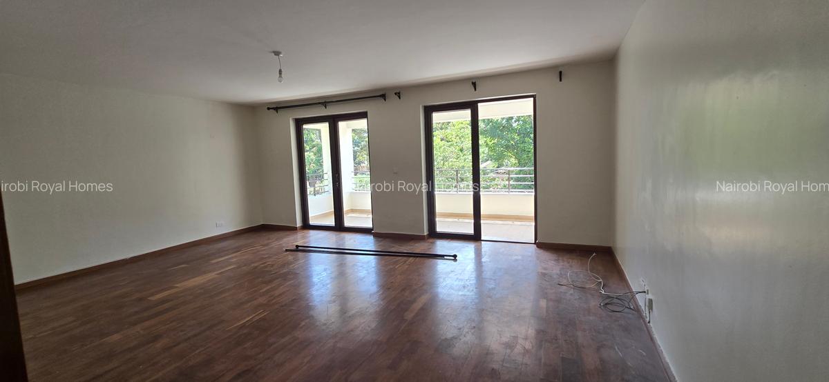 5 Bed Townhouse with En Suite at Lavington Off Convent Drive - 8