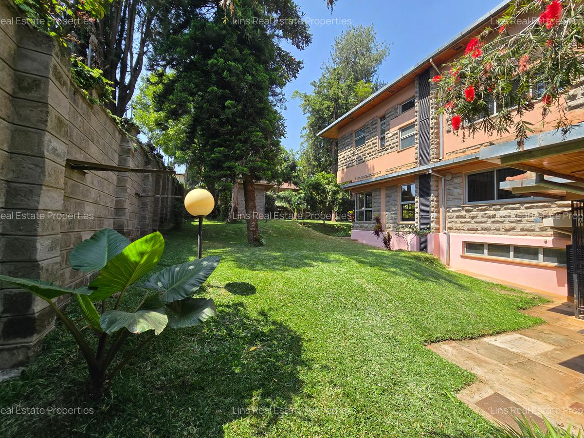 4 Bed Townhouse with En Suite in Runda - 3
