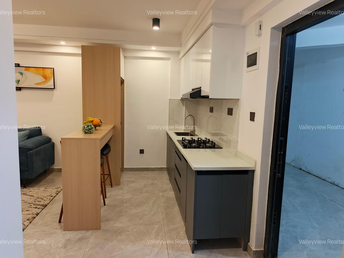 1 Bed Apartment with En Suite at Lavington - 4