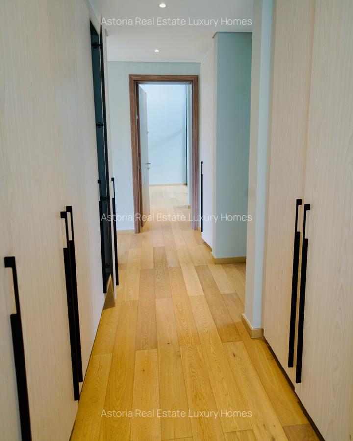 3 Bed Villa with En Suite at 2026-389 - 15
