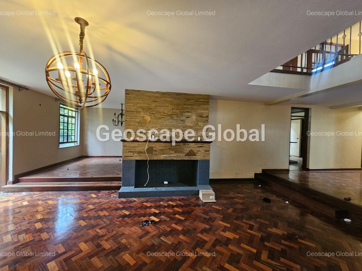 5 Bed Townhouse with En Suite in Lavington - 13