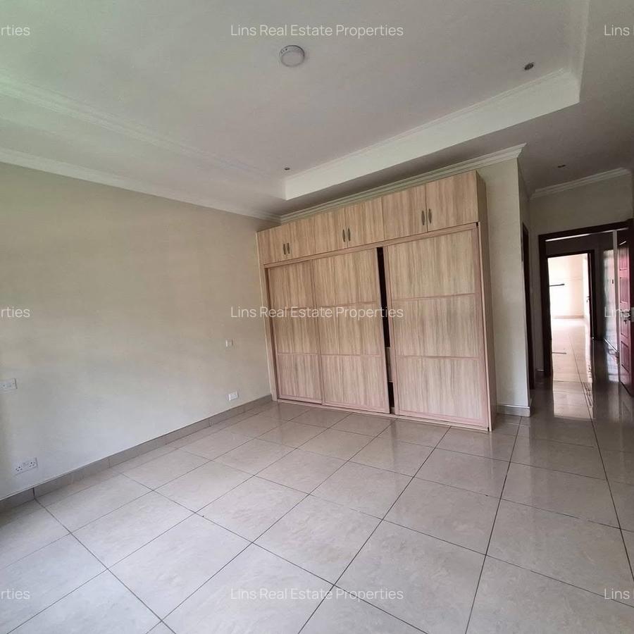 4 Bed Townhouse with En Suite in Runda - 19