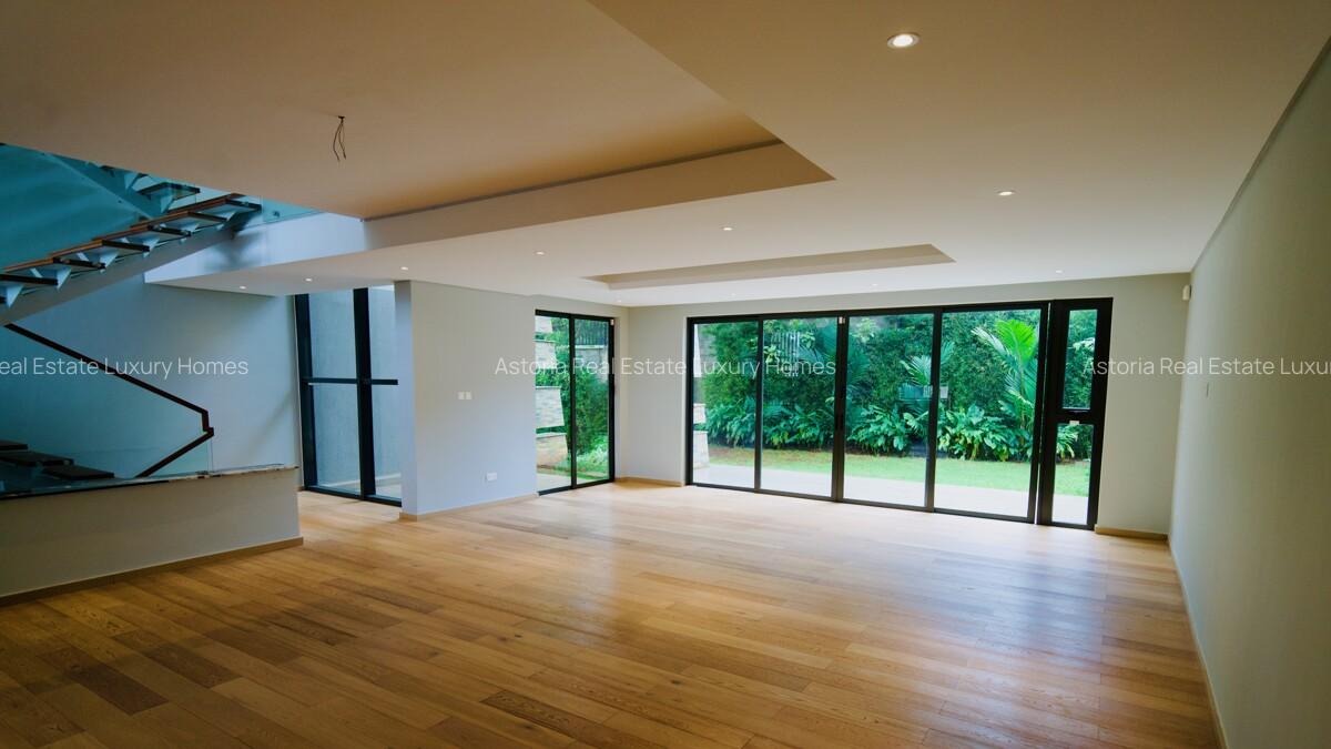 3 Bed Villa with En Suite at 2026-389 - 4