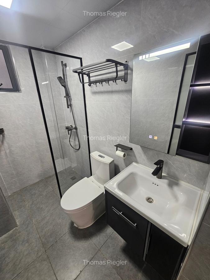 Serviced 2 Bed Apartment with En Suite at Sports Road - 16