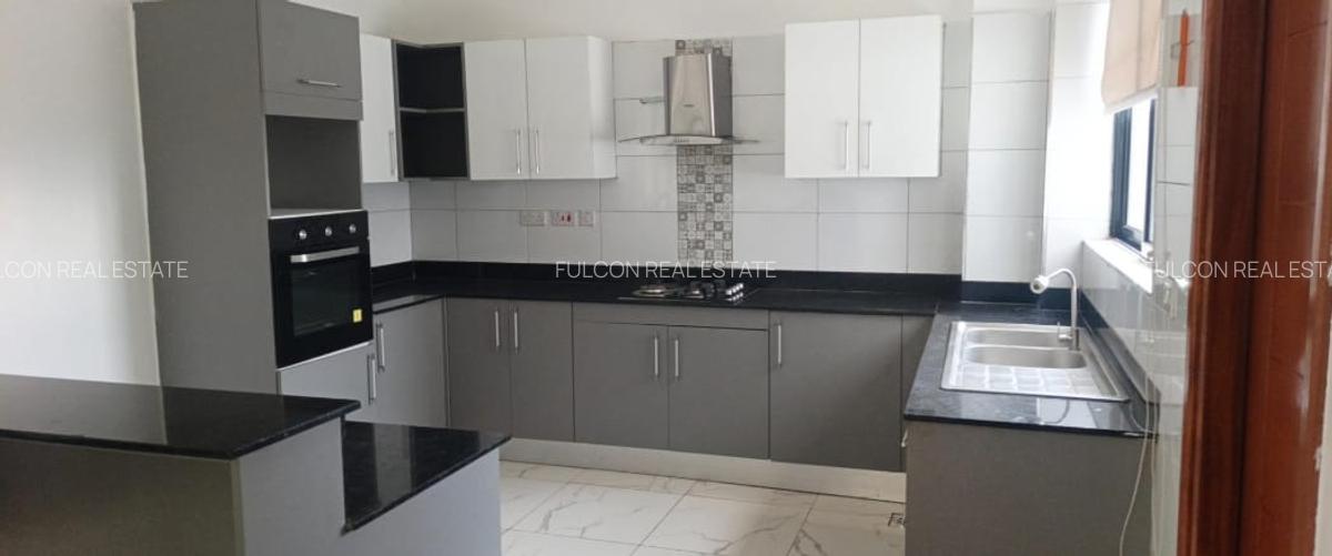 3 Bed Apartment with En Suite in Westlands Area - 9