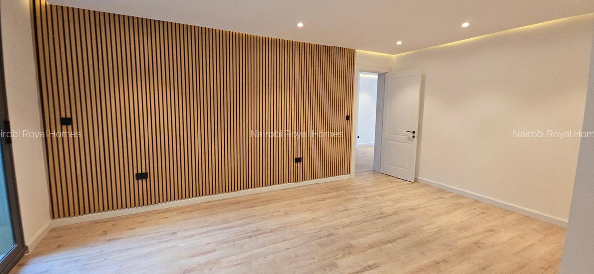 5 Bed Townhouse with En Suite at Lavington Green - 8