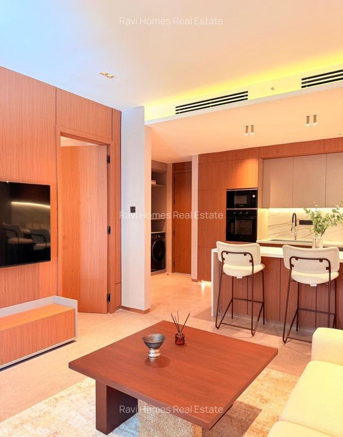 Serviced Studio Apartment with Swimming Pool at Un Crescent - 15
