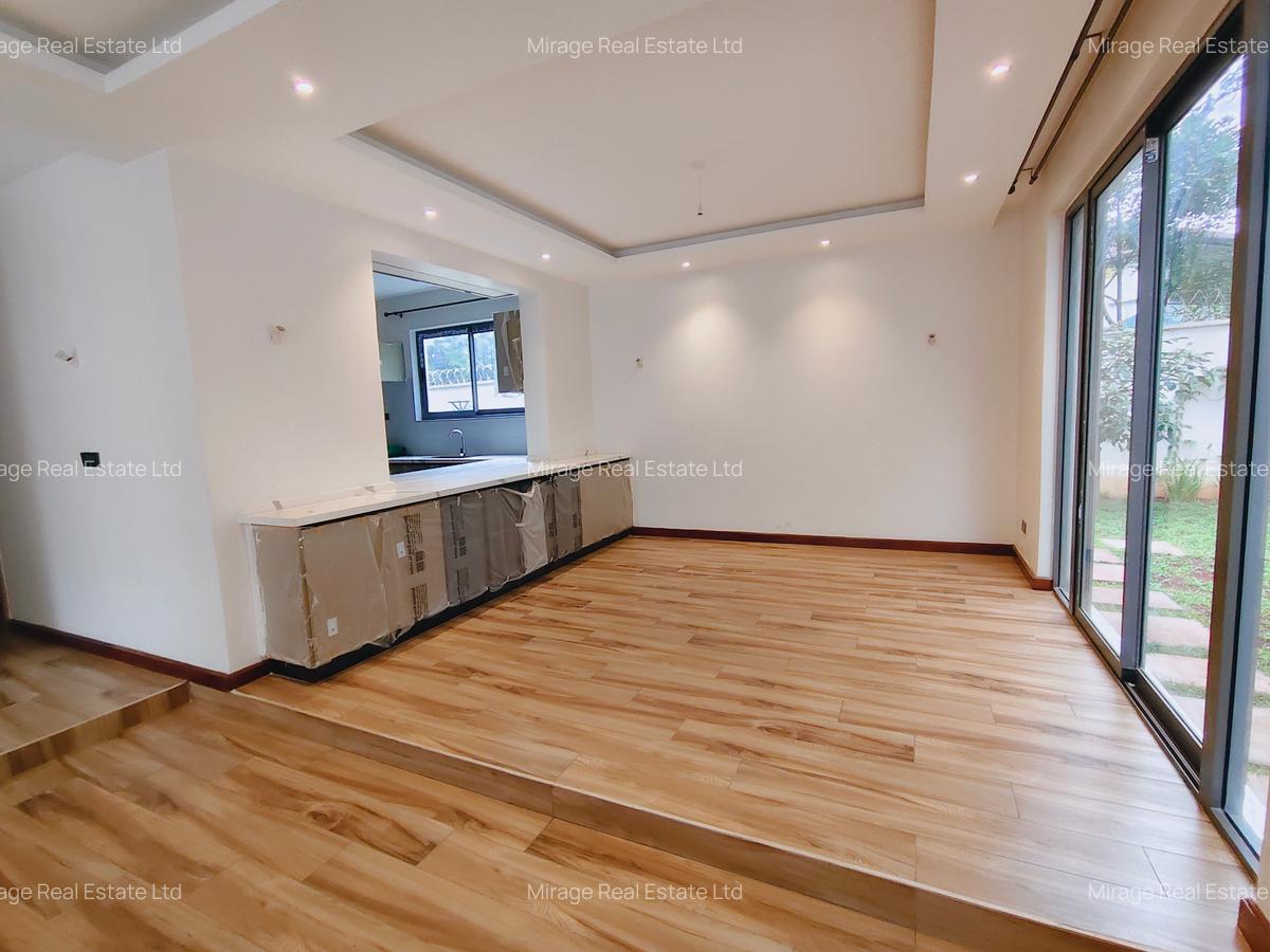 6 Bed Townhouse with En Suite in Lavington - 4