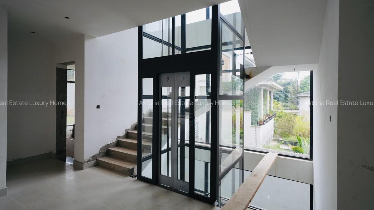 5 Bed Villa with En Suite at 2026-187 - 4