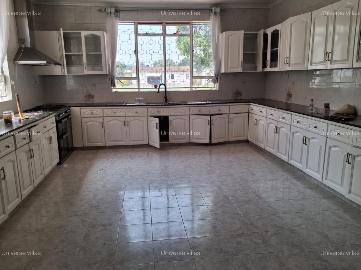 5 Bed Townhouse with En Suite at Karen - 4