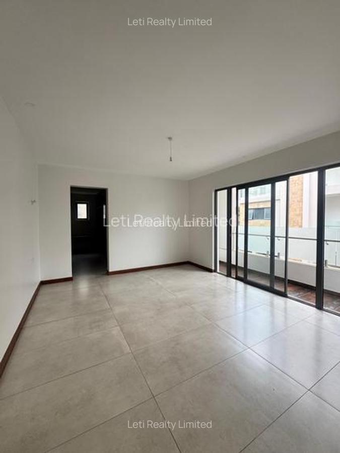 6 Bed Townhouse with En Suite in Lavington - 3