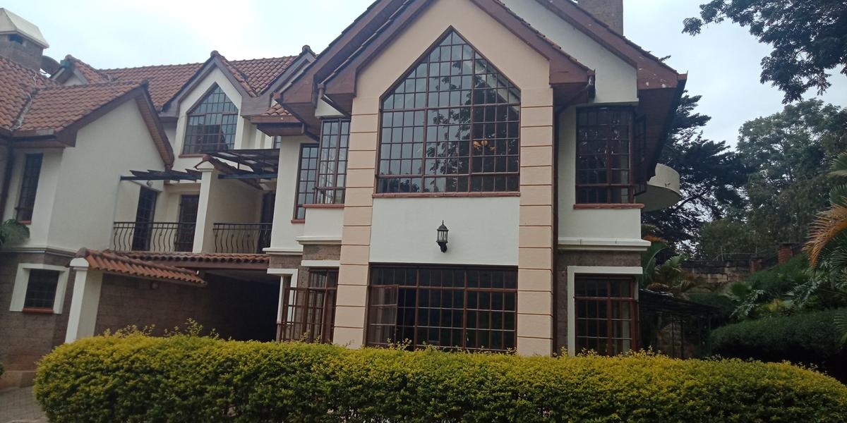 5 Bed Townhouse with En Suite in Lavington - 1