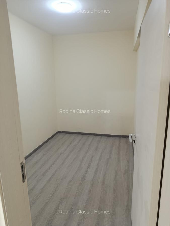 2 Bed Apartment with En Suite at Argwings Kodhek - 4