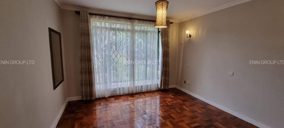 4 Bed Townhouse with En Suite at Lavington Mall - 3