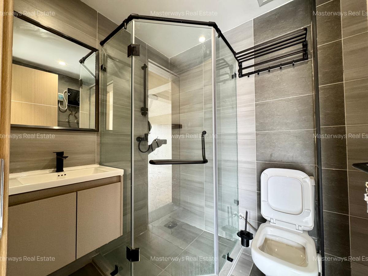 2 Bed Apartment with En Suite in Lavington - 4