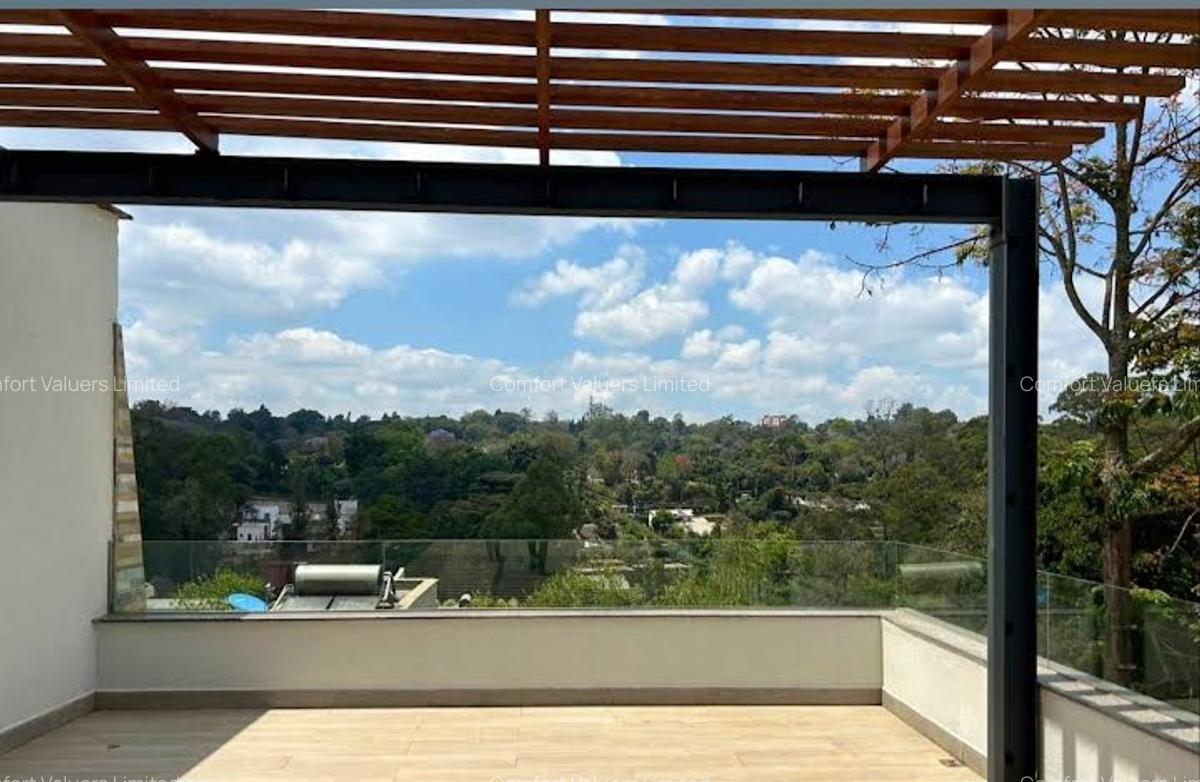 5 Bed House with En Suite at Runda - 2