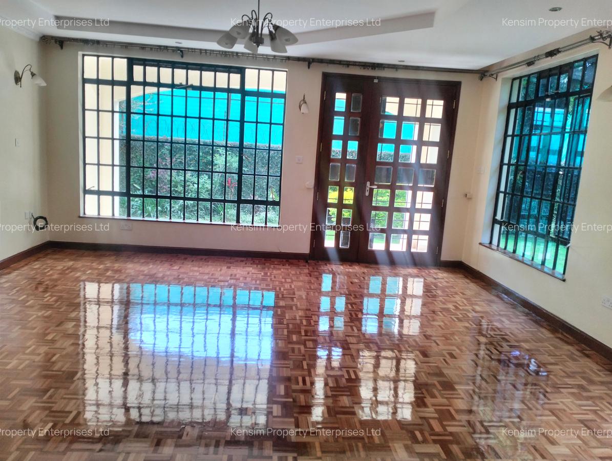 4 Bed Townhouse with En Suite in Lavington - 11