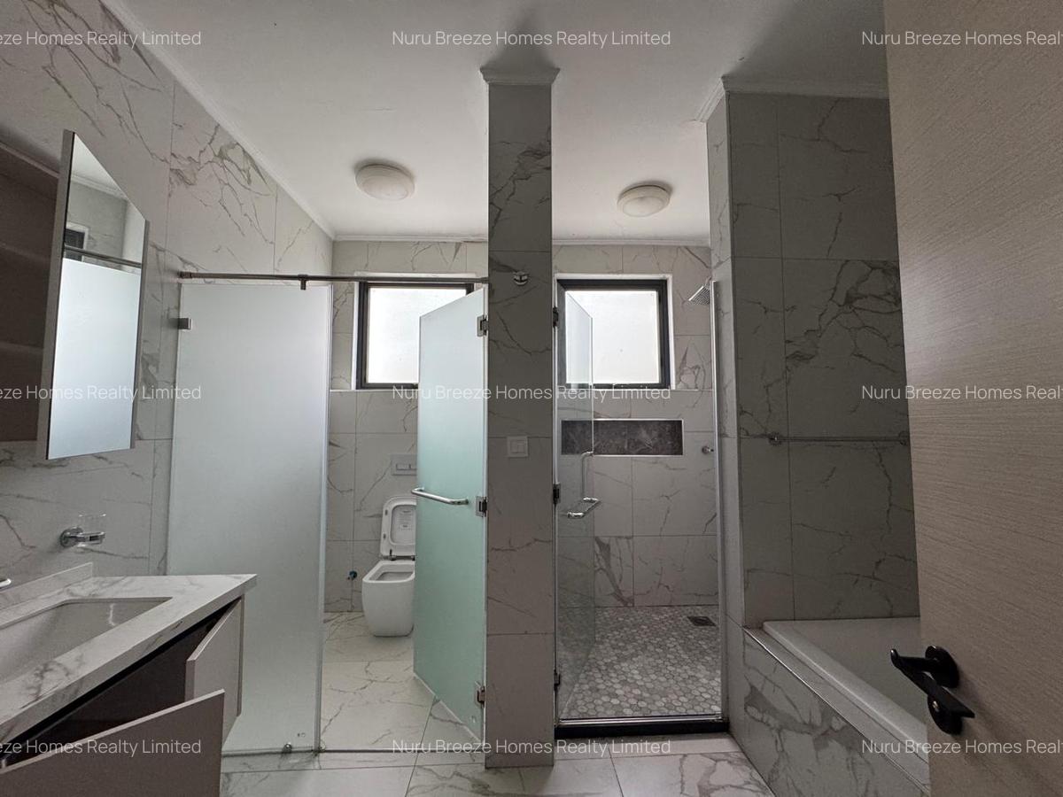 5 Bed Townhouse with En Suite in Lavington - 5