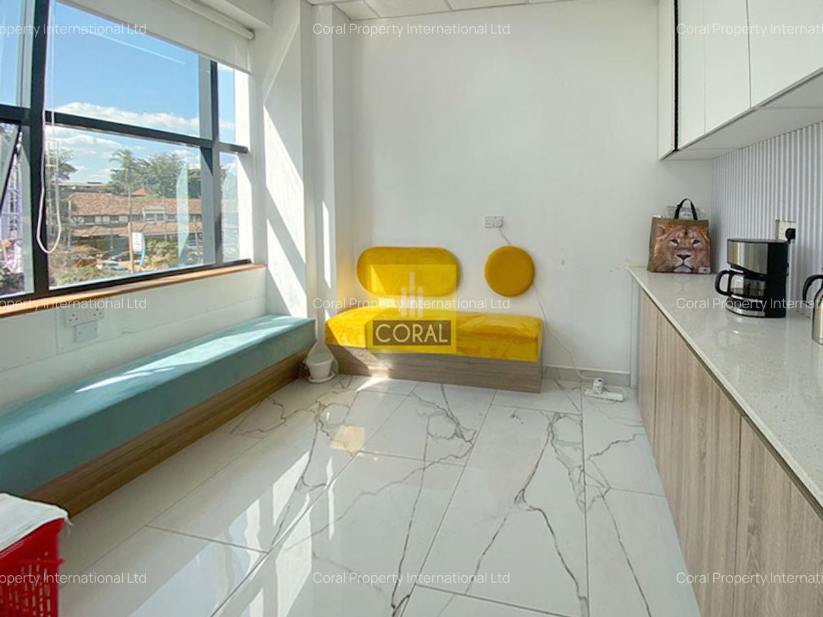 3,800 ft² Office with Backup Generator in Parklands - 14