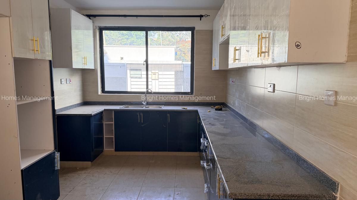 4 Bed Townhouse with En Suite in Lavington - 5