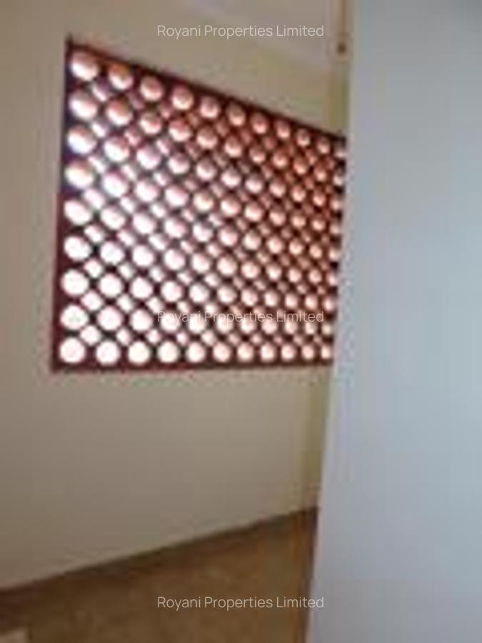 3 Bed Apartment with En Suite in Kiambu Road - 13