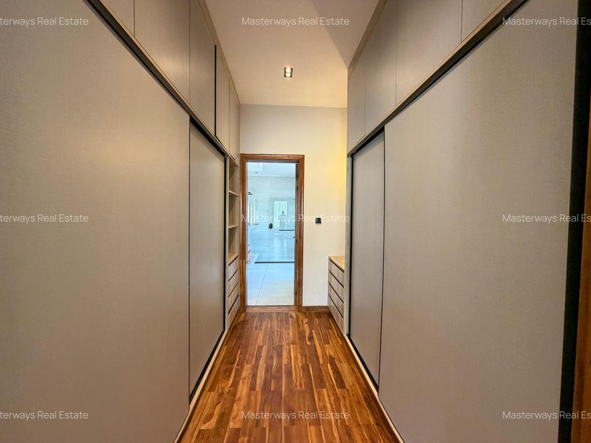 4 Bed Villa with En Suite in Loresho - 6