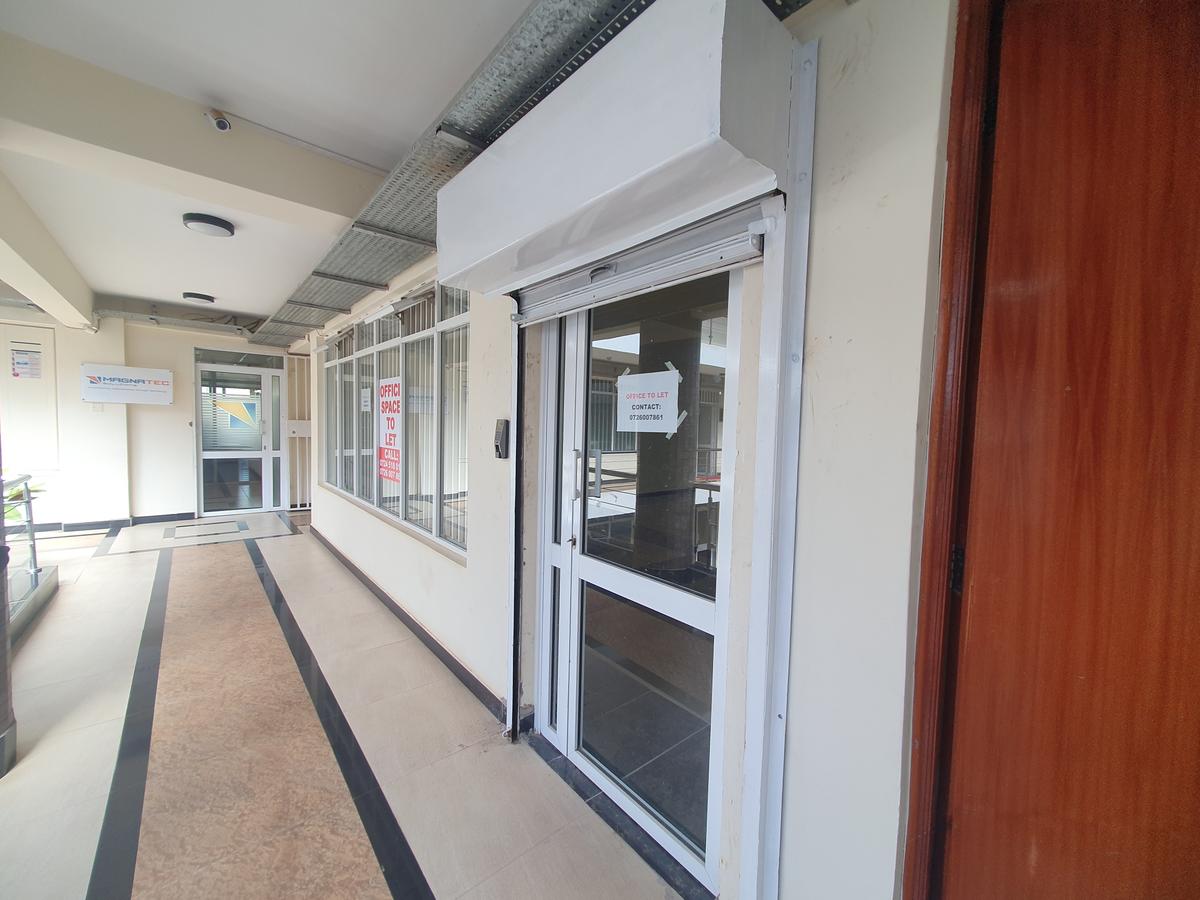 1,620 ft² Office with Service Charge Included at Parklands Rd - 9