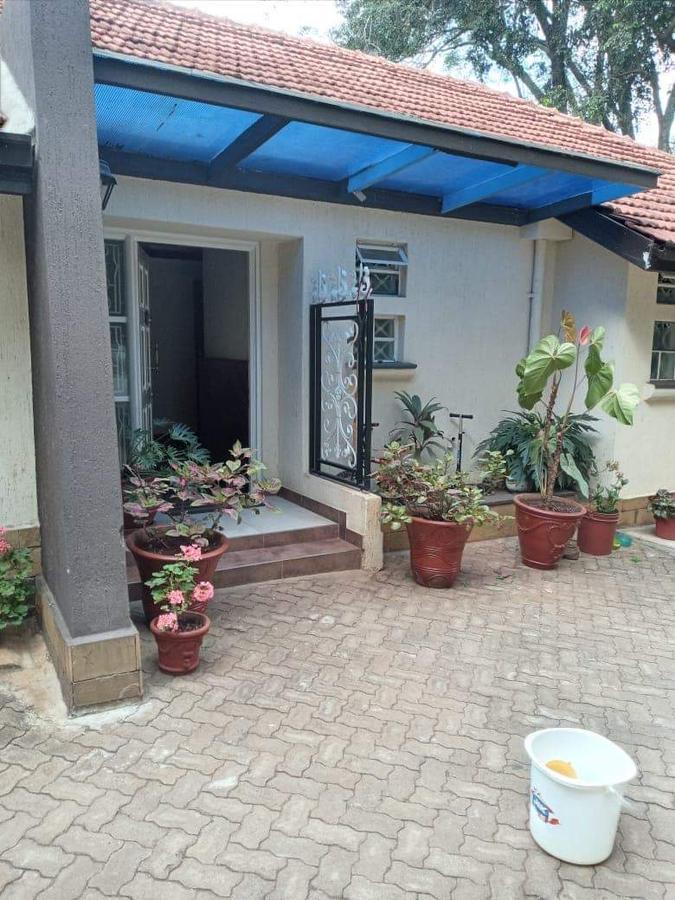 4 Bed House with En Suite at Muthaiga - 18