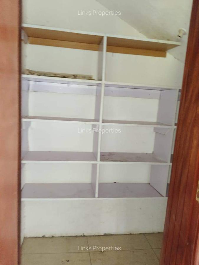 5 Bed Townhouse with En Suite at Karen - 15