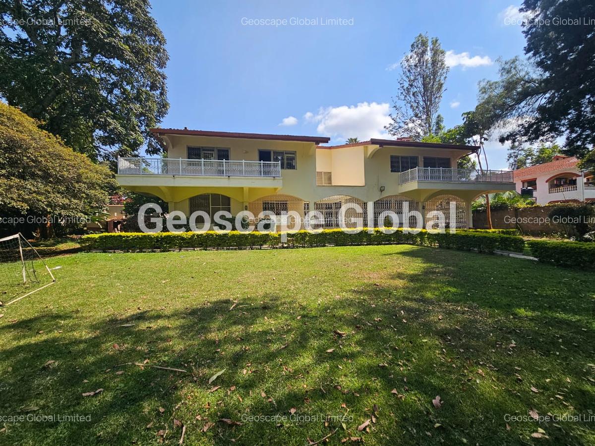 5 Bed House with En Suite in Nyari - 1