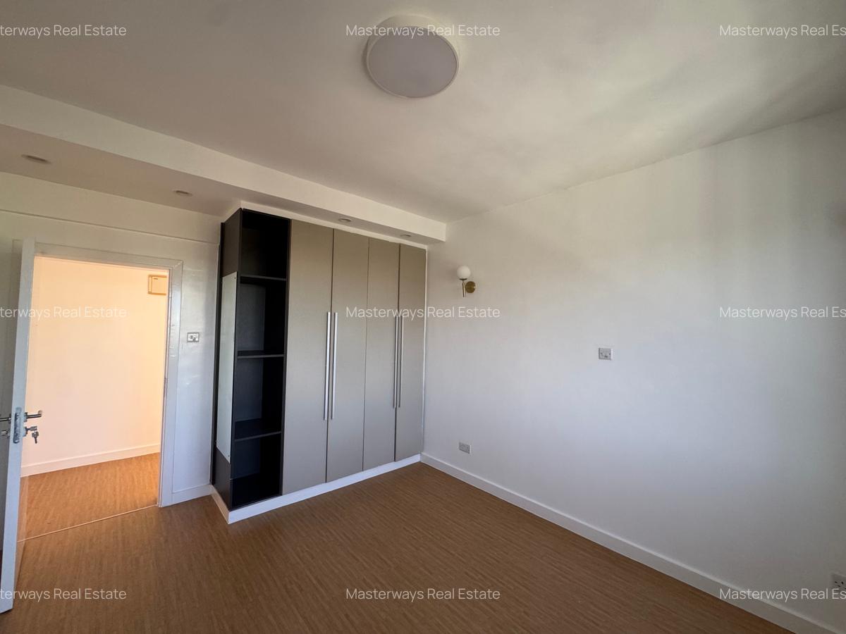 4 Bed Apartment with En Suite in Lavington - 11