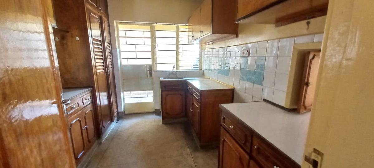 3 Bed Townhouse with En Suite at Lenana Road - 11